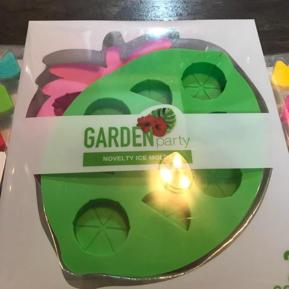 Garden Party set novelty